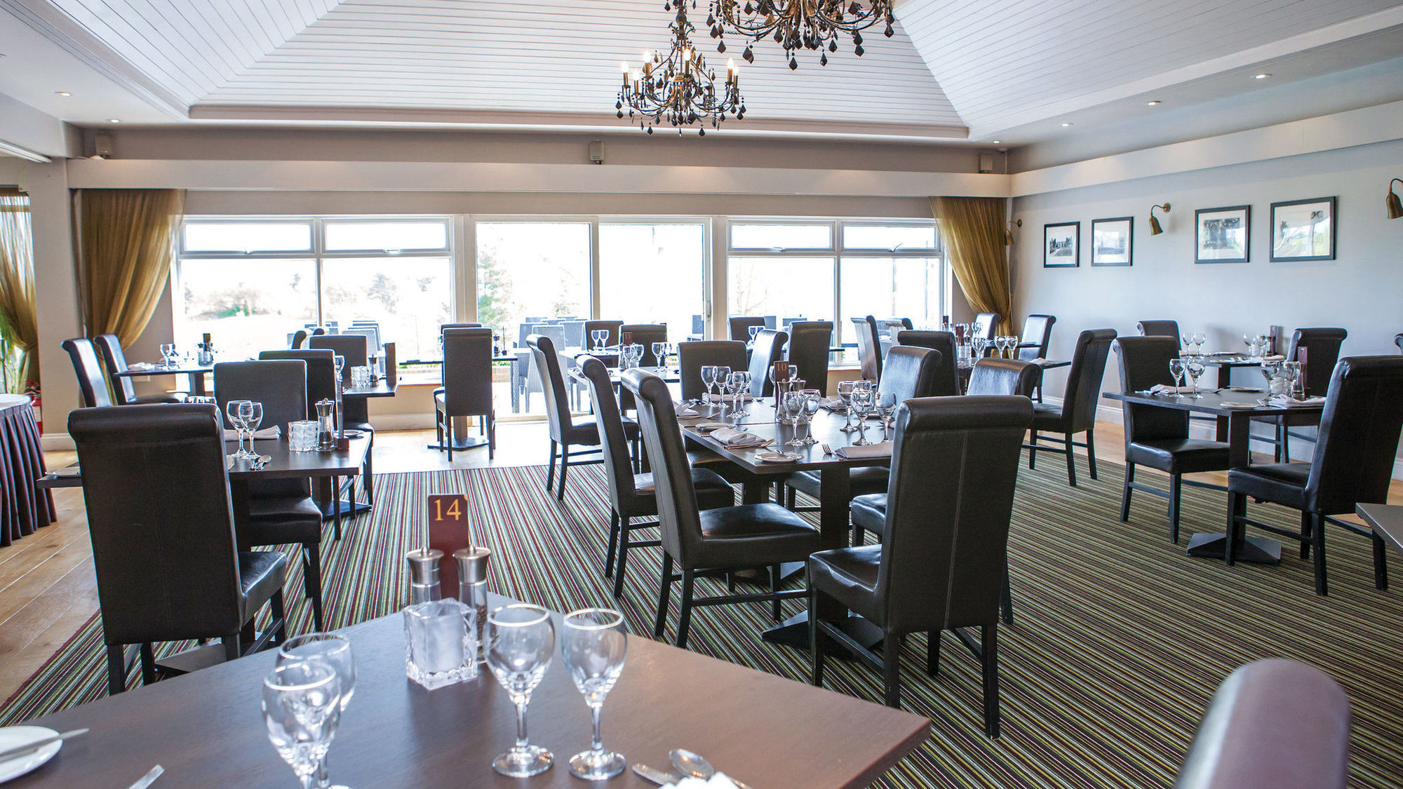 Leavenheath Stoke By Nayland Hotel, Golf & Spa מסעדה תמונה